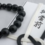 新盆はどのような服装を着れば大丈夫?|家族や親族の場合について