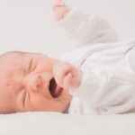赤ちゃんは背中をトントンやってあげるとリラックスするのはどうして?