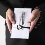 香典に書く御仏前と御霊前の違いってなんでしょう?
