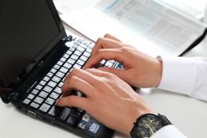 フルスクリーンの解除の方法がわからない、どうすればいいの？