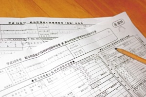 年末調整がマイナスである理由はなぜななの？その原因とは？