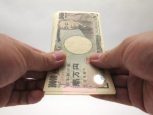 結婚式での祝儀の入れ方って2万円ならどう入れるべきなの？マナー違反？