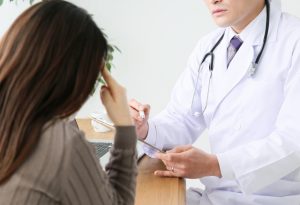 雨の日に頭痛いのって原因はどうしてなのだろう？