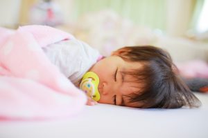 赤ちゃんの布団っていつまで使いますか？大人の布団はいつからOK？