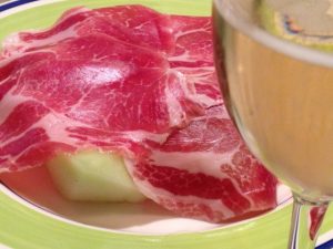 生ハムが生で食べられる理由って？豚肉ってやばいんじゃないの？